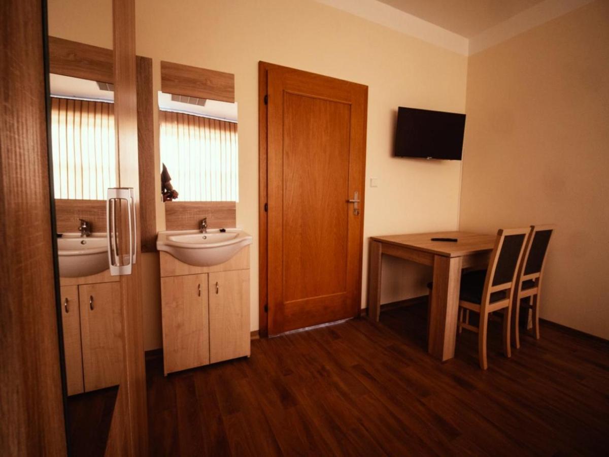 Pyramida Broumov Aparthotel Luaran gambar